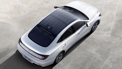 سيارة على الطاقة الشمسية